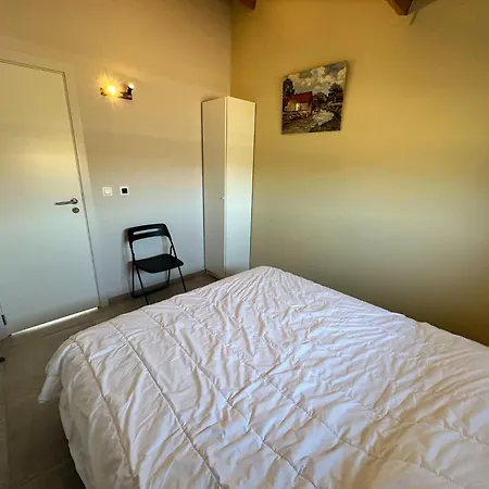 Holiday home With Terrace For 4 People, Cleaning Included Koksijde