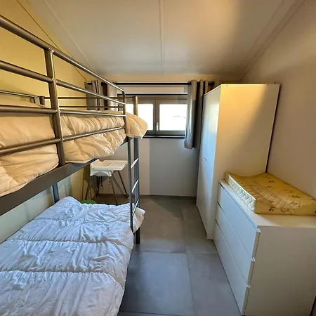 Holiday home With Terrace For 4 People, Cleaning Included Koksijde